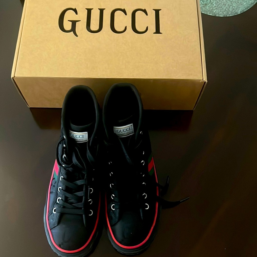 GUCCI Women’s Off The Grid High Top Sneakers- Size 7 . 100% Authentic